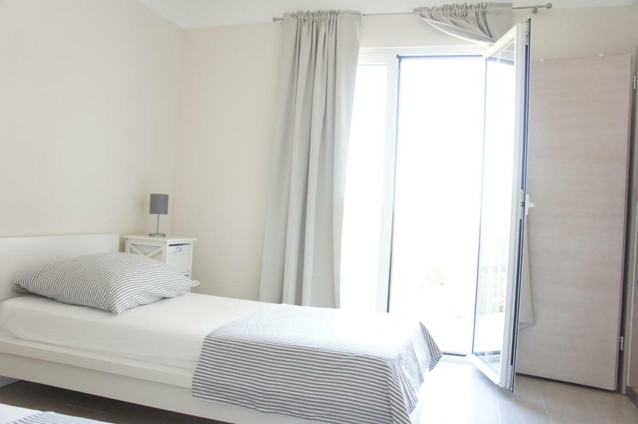 Days@Sea Apartment Primosten Exterior photo